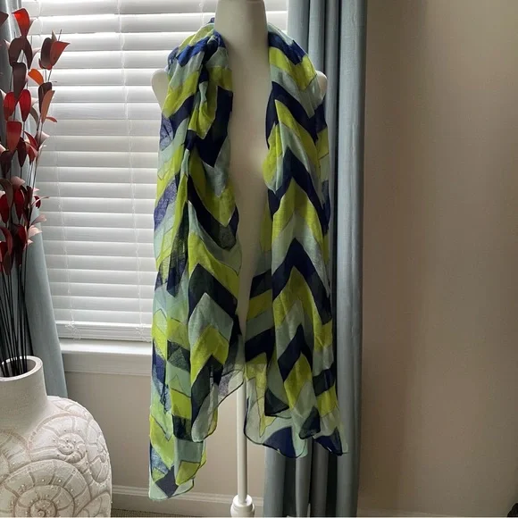 Mossimo Chevron Scarf - Picture 3 of 6